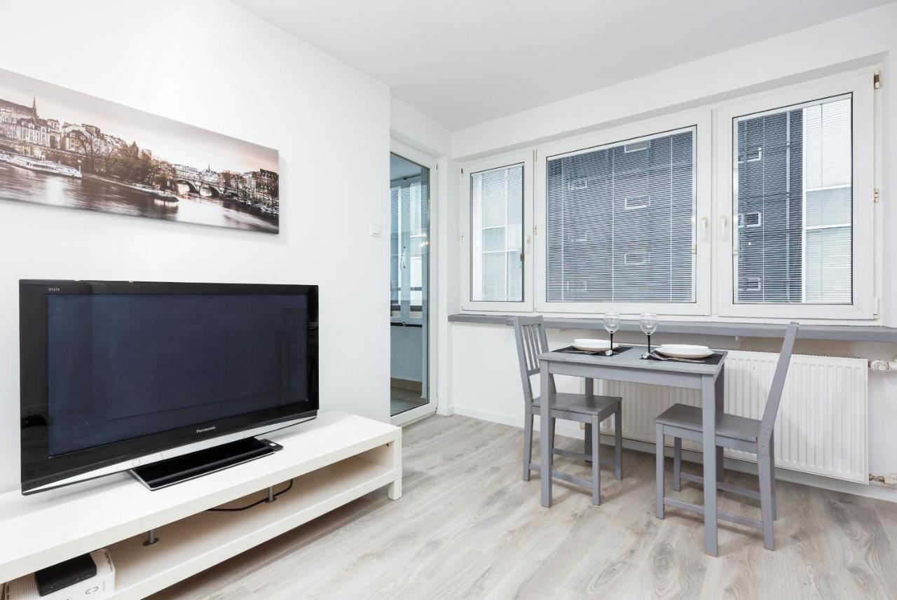 Studio City Center Zlota Street By Renters Warschau Exterior foto